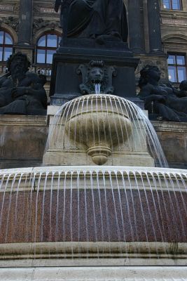 Brunnen vor dem Nationalmuseum